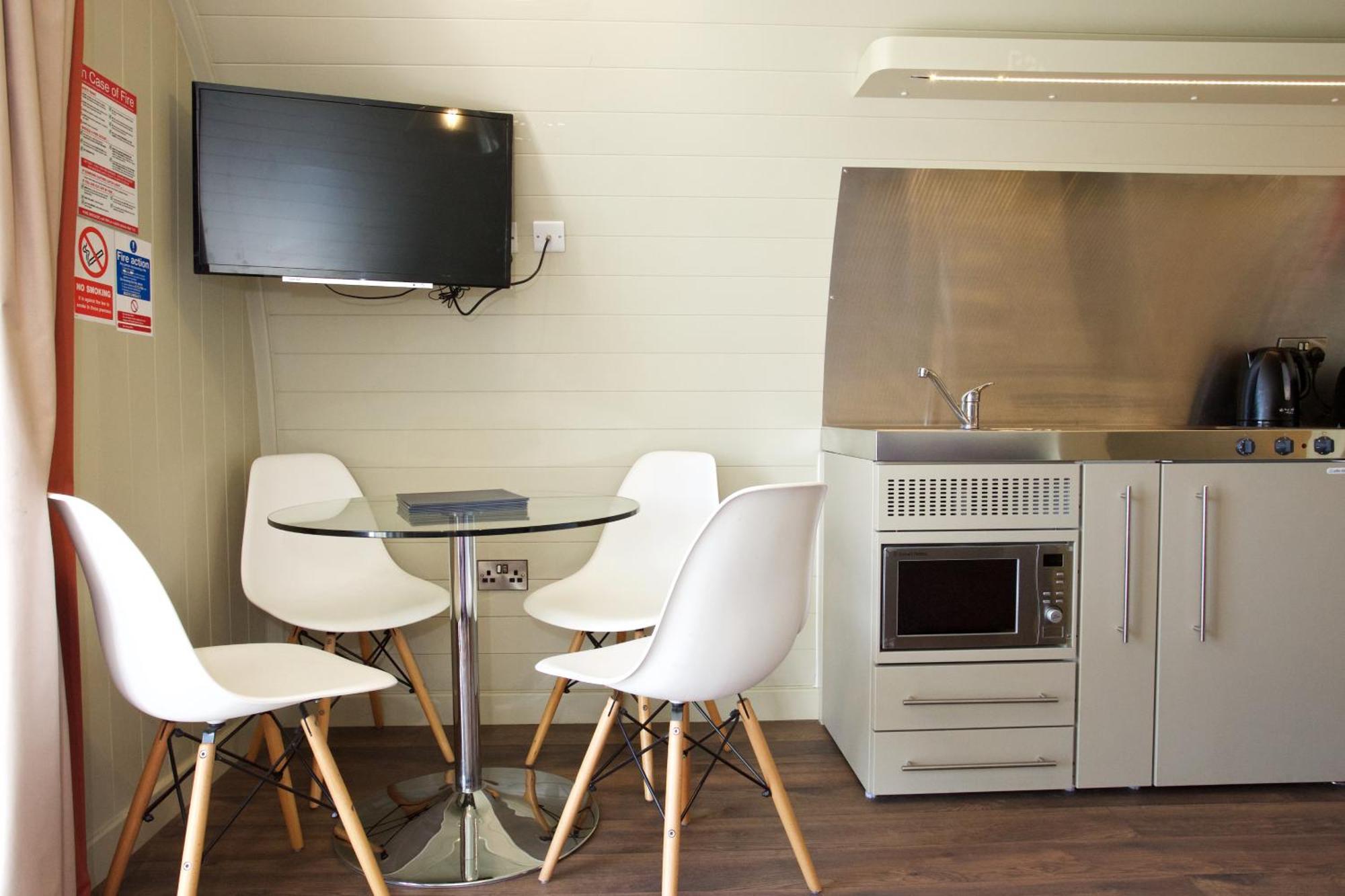 Loch Tay Highland Lodges And Glamping Park Morenish エクステリア 写真